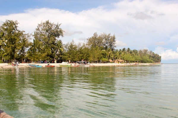 Dampalitan Island
