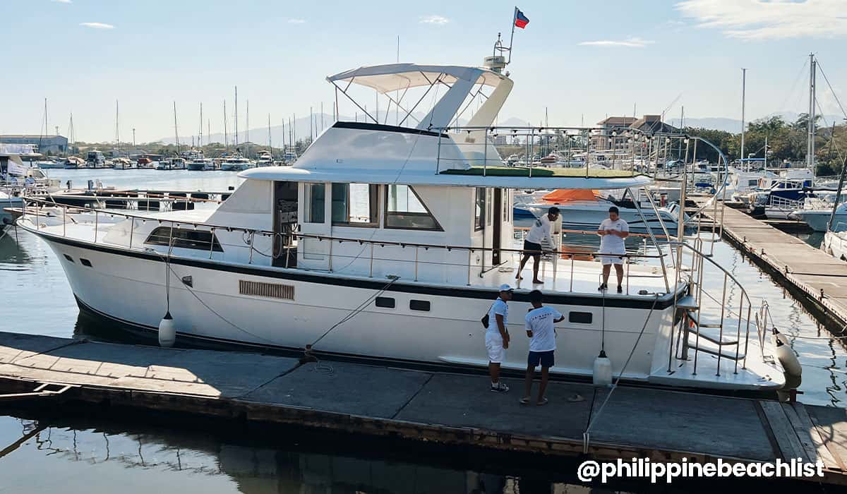 La Banca Cruises Subic Bay Yacht